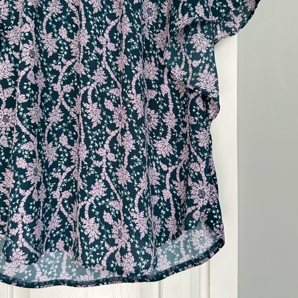 Ann Taylor || Floral Print Blouse - Picture 6 of 10